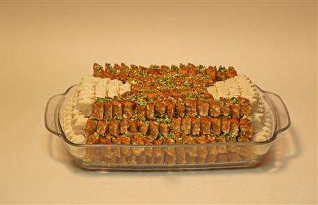 باقلوا، لوز بادام - ظرف پیرکس