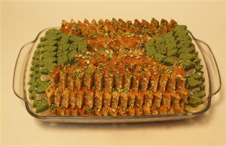 باقلوا، لوز دورنگ پسته و  بادام - ظرف پیرکس