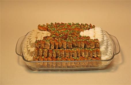 باقلوا، لوز بادام، لوز نارگيل - ظرف پیرکس