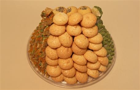 باقلوا، لوز دورنگ  بادام، نان برنج، نان نارگیلی - ظرف بلور گرد