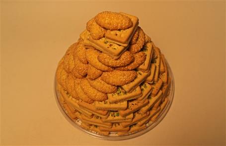 نان كنجدي، پسته ايي  - ظرف مسی