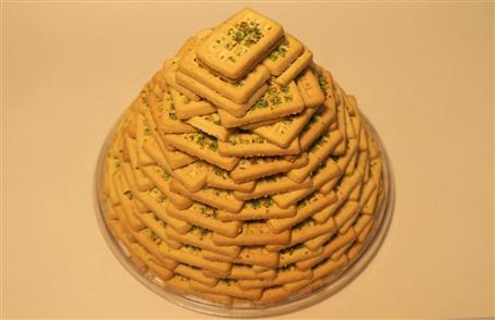 نان پسته ايي - ظرف بلور گرد